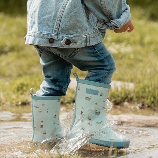 The bay deals rain boots